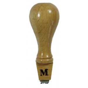 Gummistempel "M"